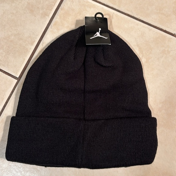 Michael Jordan # 23 Winter Hat , Unisex - Picture 2 of 2
